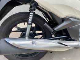 HONDA - BIZ 125 - 2023/2023 - Branca - R$ 17.500,00
