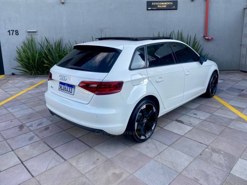AUDI - A3 - 2014/2014 - Branca - R$ 85.900,00