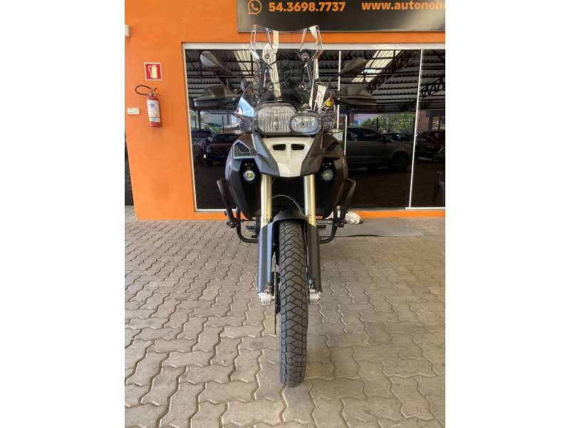 BMW - F 800 - 2016/2016 - Branca - R$ 49.900,00