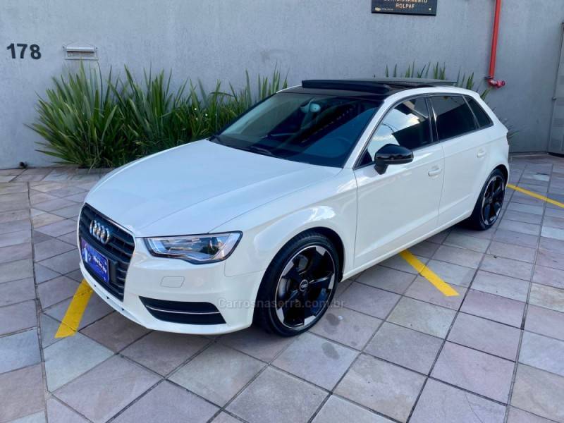 AUDI - A3 - 2014/2014 - Branca - R$ 85.900,00