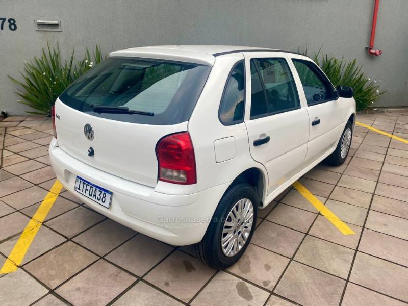 VOLKSWAGEN - GOL - 2012/2013 - Branca - R$ 26.900,00