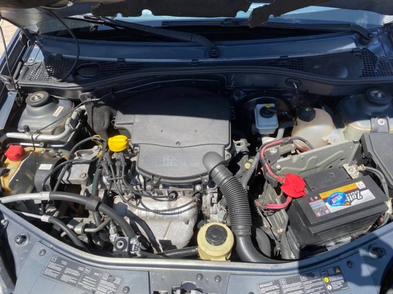 RENAULT - SANDERO - 2013/2014 - Cinza - R$ 36.900,00
