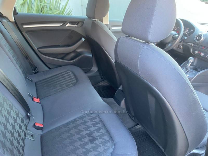 AUDI - A3 - 2014/2014 - Branca - R$ 85.900,00