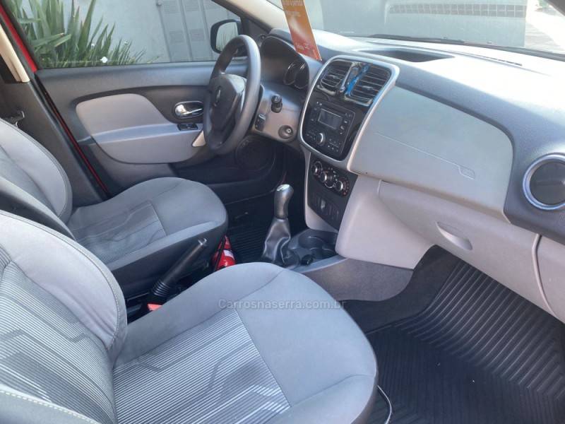 RENAULT - LOGAN - 2014/2014 - Vermelha - R$ 37.900,00
