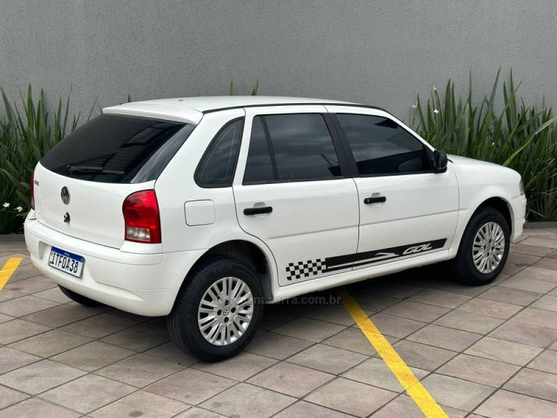 VOLKSWAGEN - GOL - 2012/2013 - Branca - R$ 26.900,00