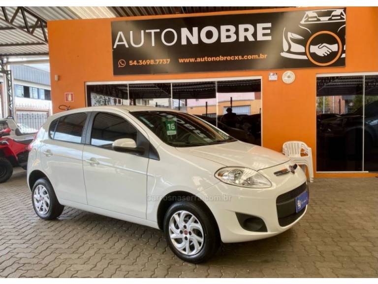 FIAT - PALIO - 2016/2016 - Branca - R$ 41.900,00