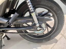 HONDA - BIZ 125 - 2023/2023 - Branca - R$ 17.500,00