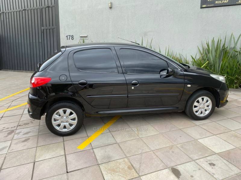 PEUGEOT - 207 - 2010/2010 - Preta - R$ 22.000,00
