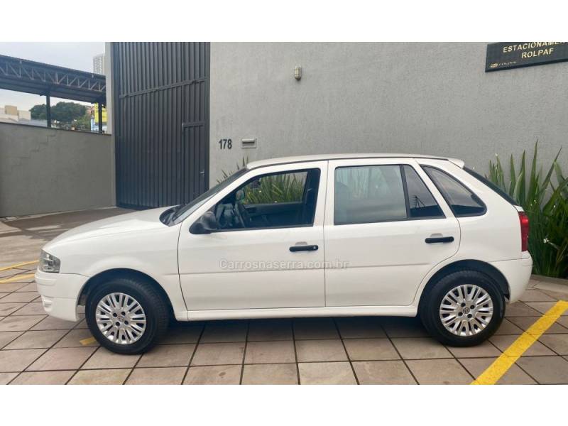 VOLKSWAGEN - GOL - 2012/2013 - Branca - R$ 26.900,00