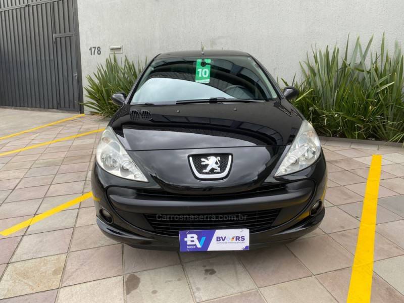 PEUGEOT - 207 - 2010/2010 - Preta - R$ 22.000,00