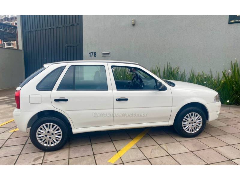 VOLKSWAGEN - GOL - 2012/2013 - Branca - R$ 26.900,00